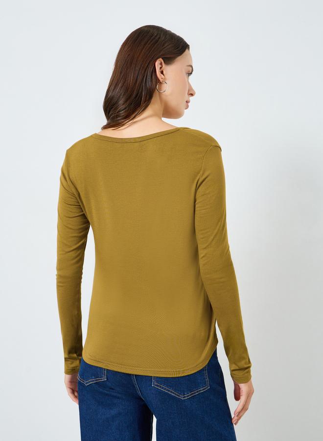 Styli Women Drawstring Buttoned Knit Top - Image 4